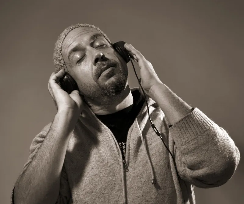 Beats, Breaks, and Nicotine Comedowns: The Community Playlists Keeping Vapers Sane